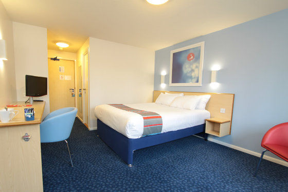 Travelodge Milton Keynes Old Stratford Habitación foto