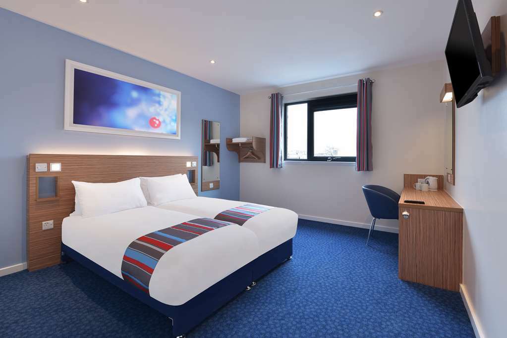 Travelodge Milton Keynes Old Stratford Habitación foto